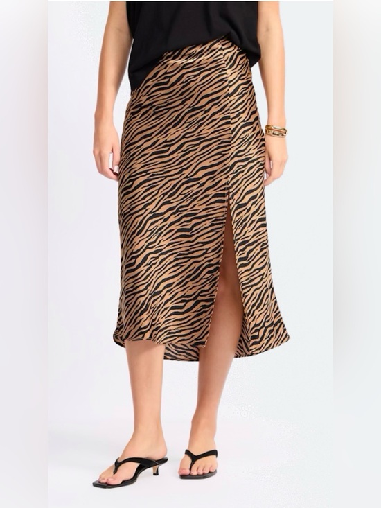 Skies Are Blue Dresses & Skirts - NWOT 🦓SKIES ARE BLUE Holly Zebra Satin Midi Skirt XS